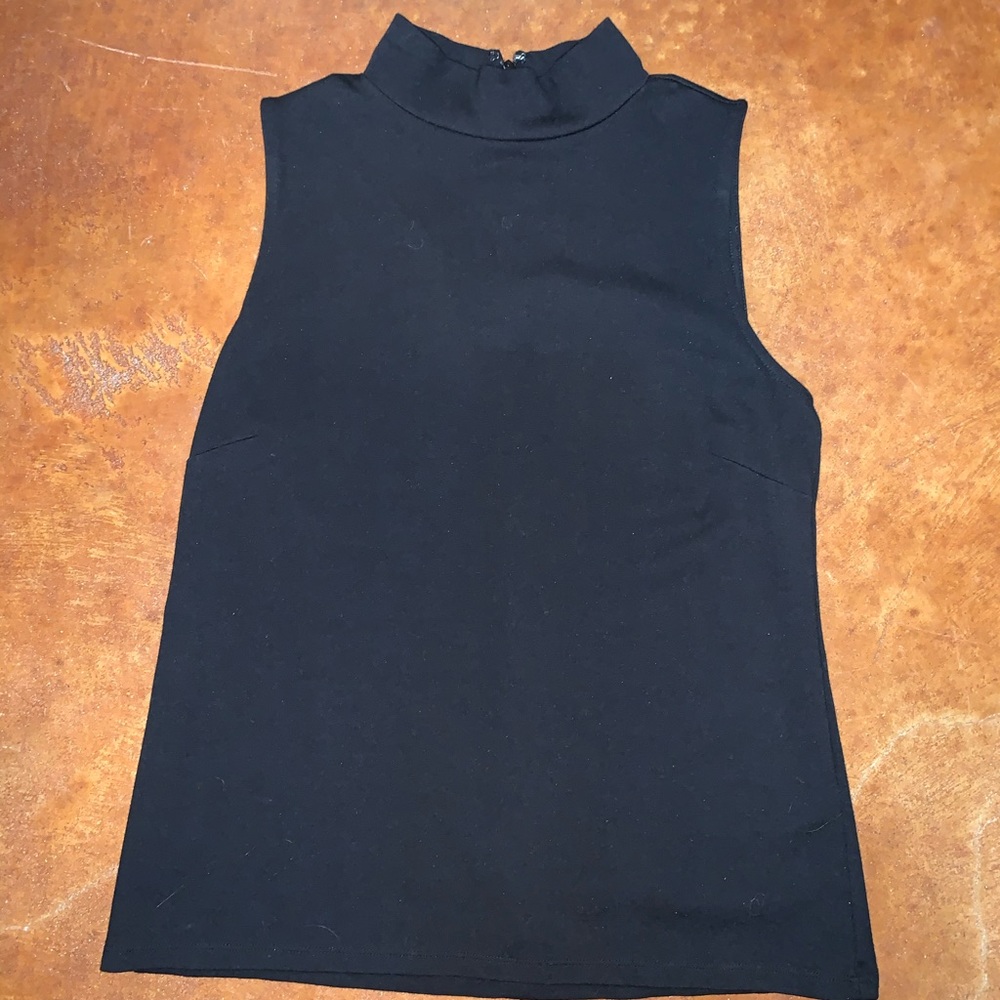 Ann Taylor sleeveless turtle neck
